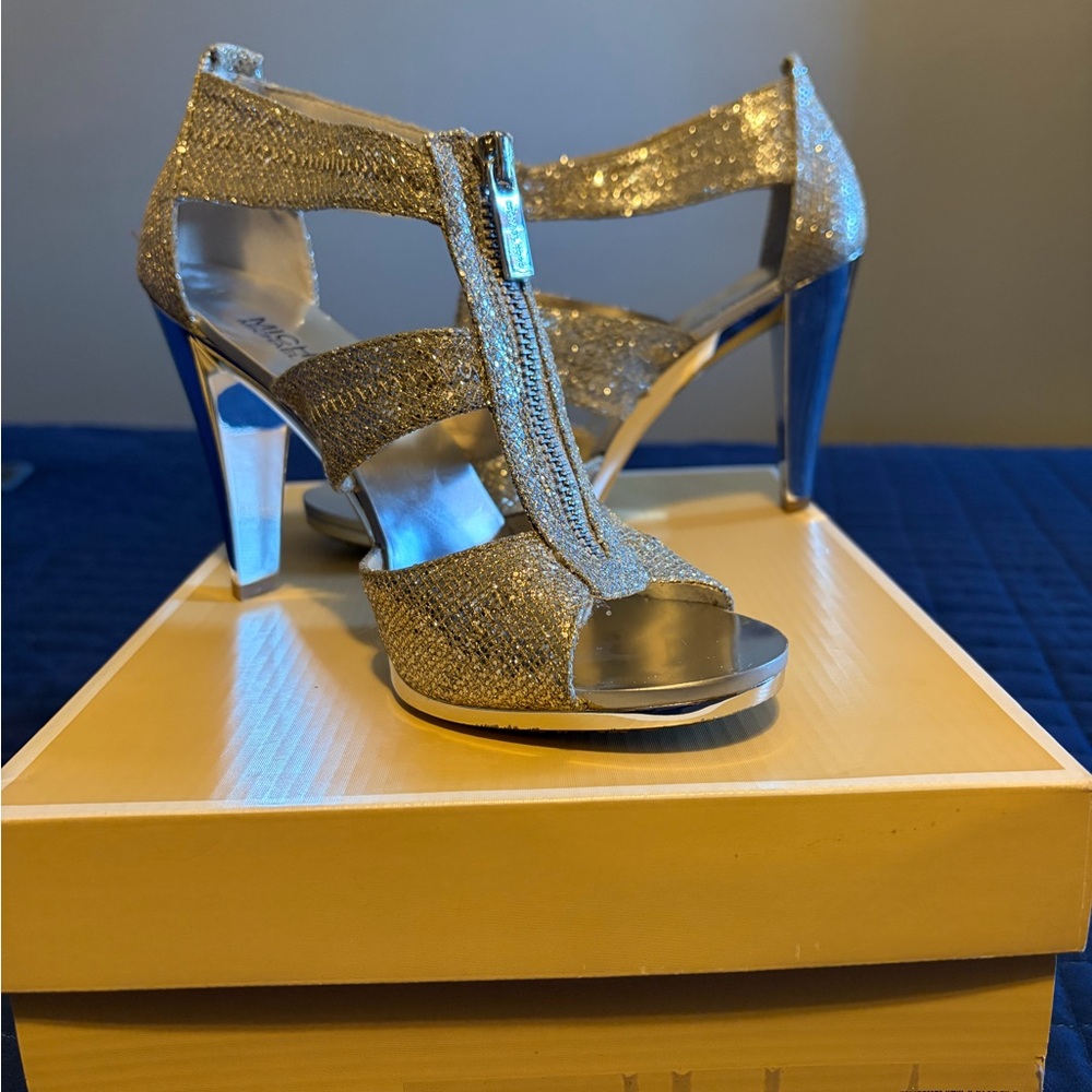 MICHAEL KORS Women's Silver T-Strap High Heel Sandals